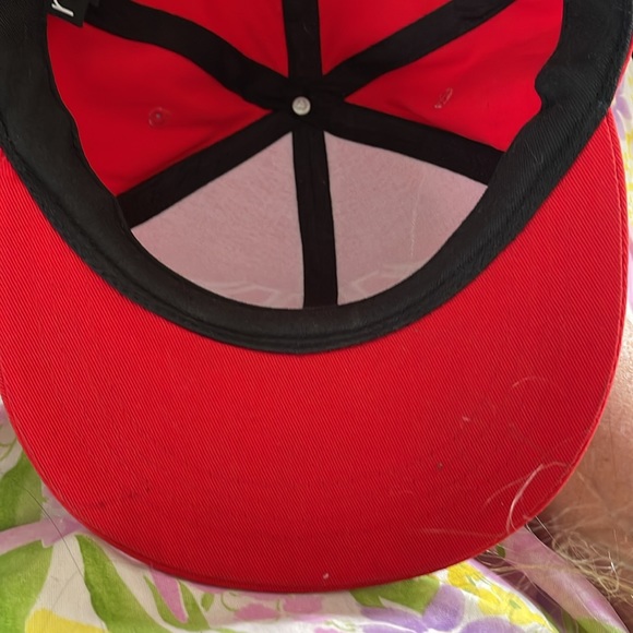 rue 21 Diamond Red Snapback Hat Premium Headwear - Picture 4 of 4
